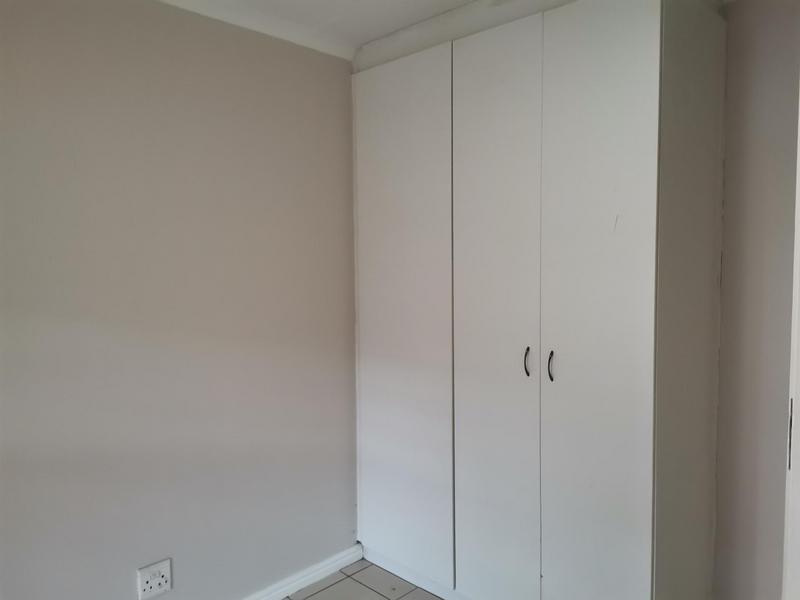 To Let 2 Bedroom Property for Rent in Kraaifontein East Western Cape